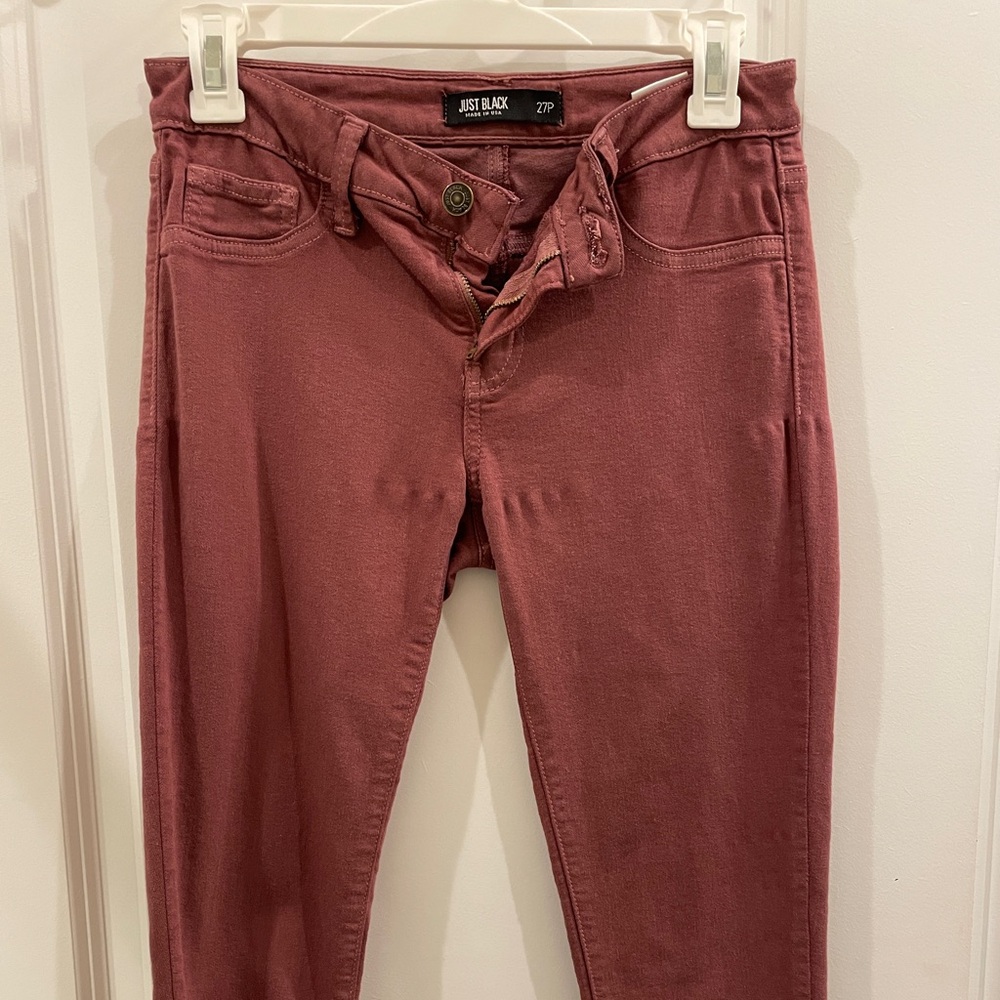 Just Black light pink mauve jeans. 4P